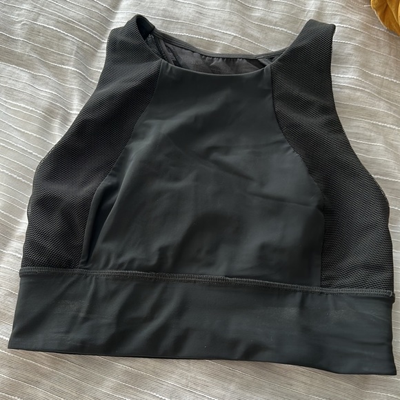 Lululemon bra - Picture 4 of 5